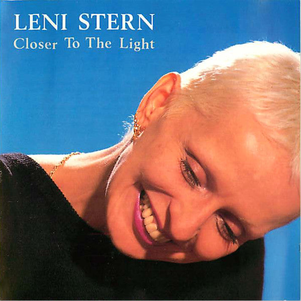 STERN, LENI - CLOSER TO THE LIGHT
