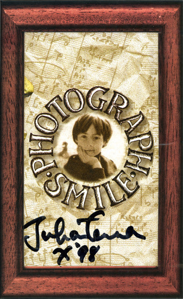 LENNON, JULIAN - PHOTOGRAPH SMILE