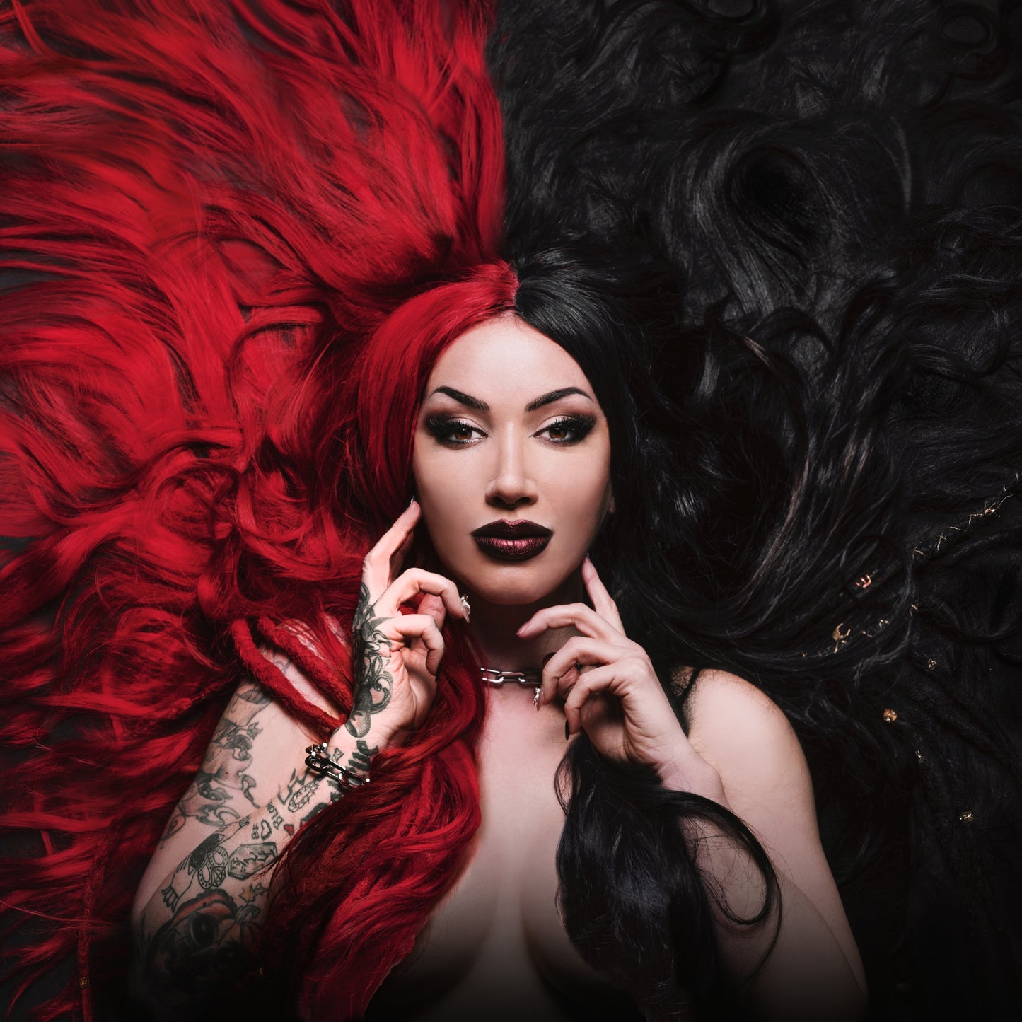 NEW YEARS DAY - UNBREAKABLE