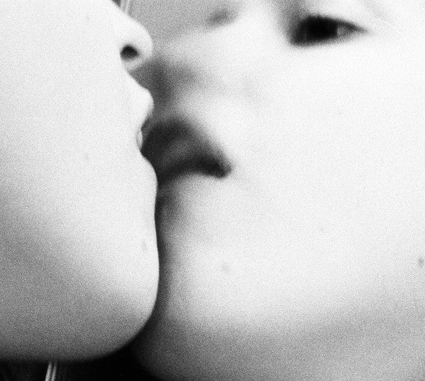 HAUFF, HELENA - DISCRETE DESIRES