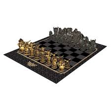 LEGEND OF ZELDA: CHESS SET - BOARD GAME
