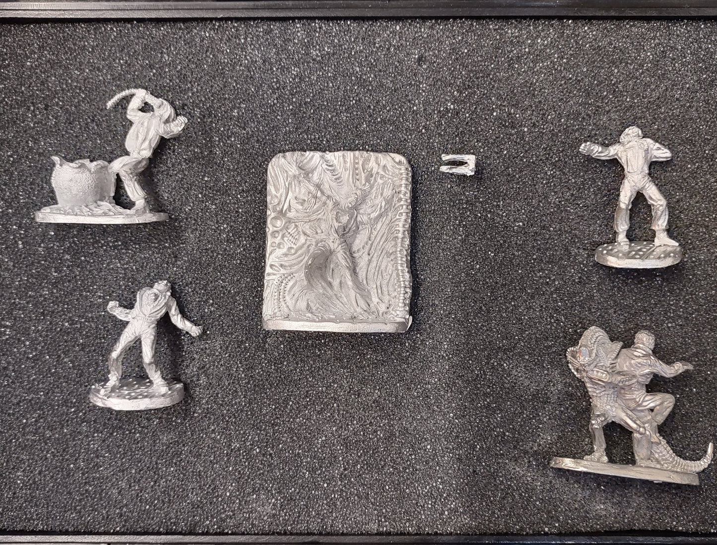 ALIENS: COLONISTS' LAST STAND (DIE CAST MINIATURES) - LEADING EDGE GAMES-1991-MISSING LEAFLET