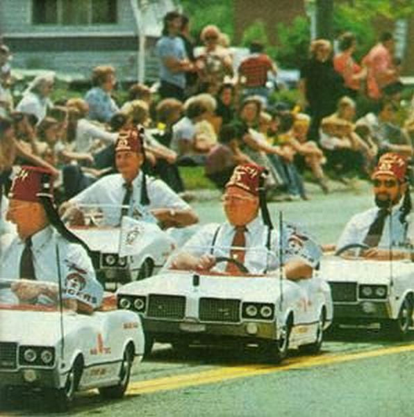 DEAD KENNEDYS  - FRANKENCHRIST (REMASTERED)
