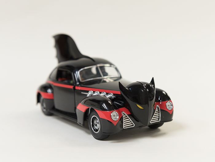 BATMAN: BATMOBILE (1940'S COMIC BOOK) - DANBURY MINT-DIE-CAST 1:24 SCALE