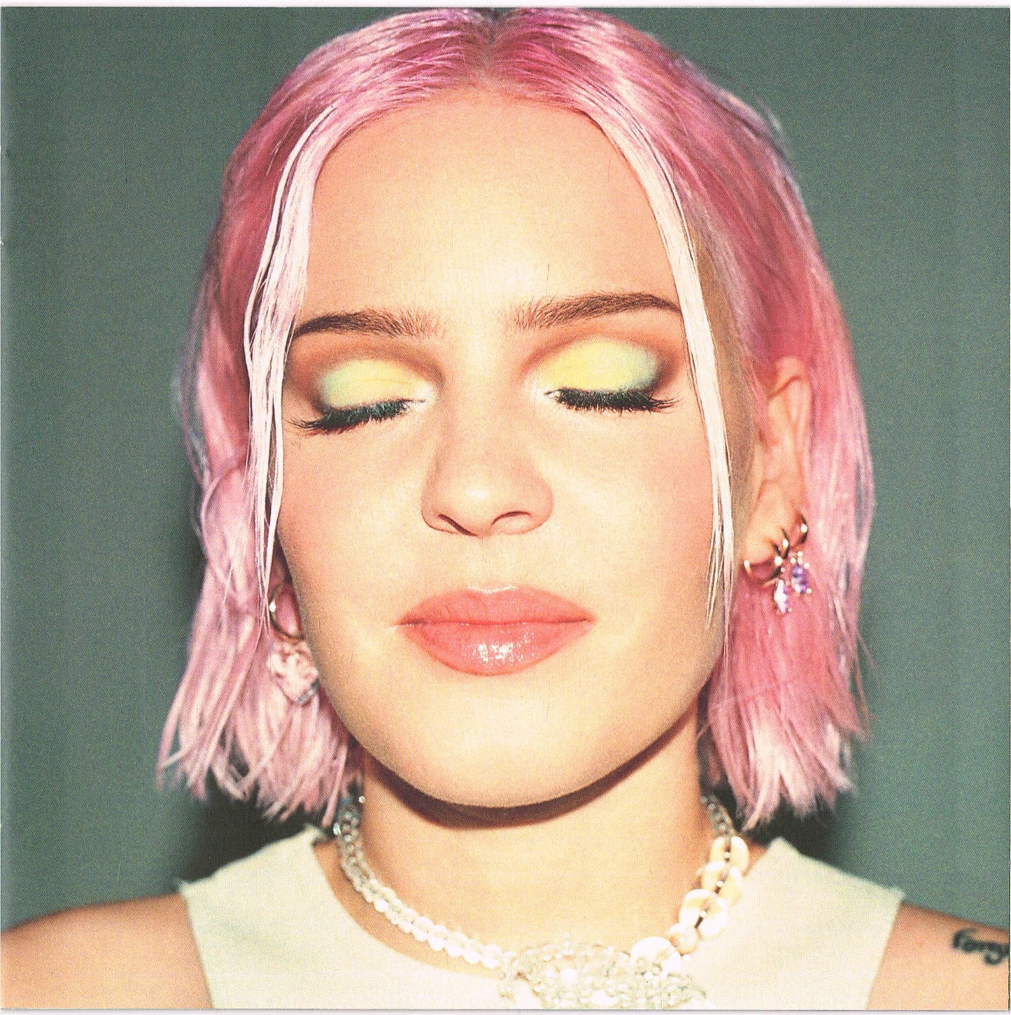 ANNE-MARIE  - THERAPY