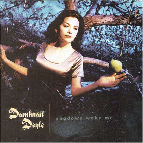 DOYLE, DAMHNAIT - SHADOWS WAKE ME