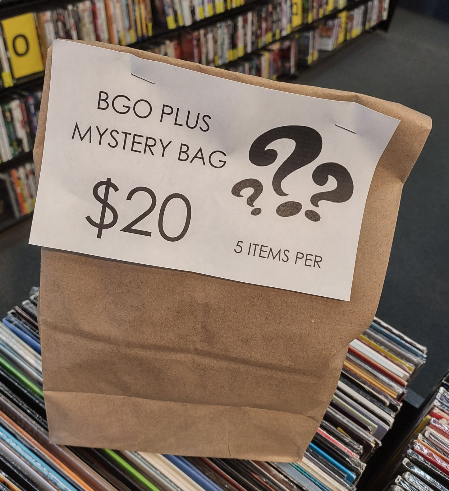 MYSTERY BAG-5 ITEMS PER - BGO PLUS-COLLECTIBLES