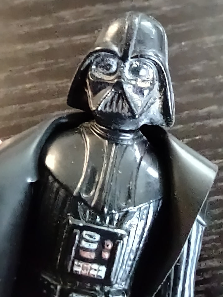 STAR WARS: DARTH VADER (3.75") (HK) - KENNER: LOOSE FIGURE-1977 (INCOMPLETE)