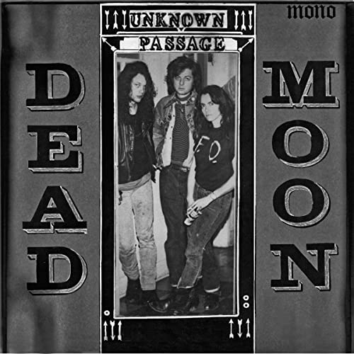 DEAD MOON - IN THE GRAVEYARD (VINYL)