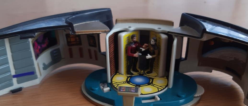 STAR TREK: PERSONAL COMMUNICATOR - INNERSPACE-1995-LOOSE FIGURE